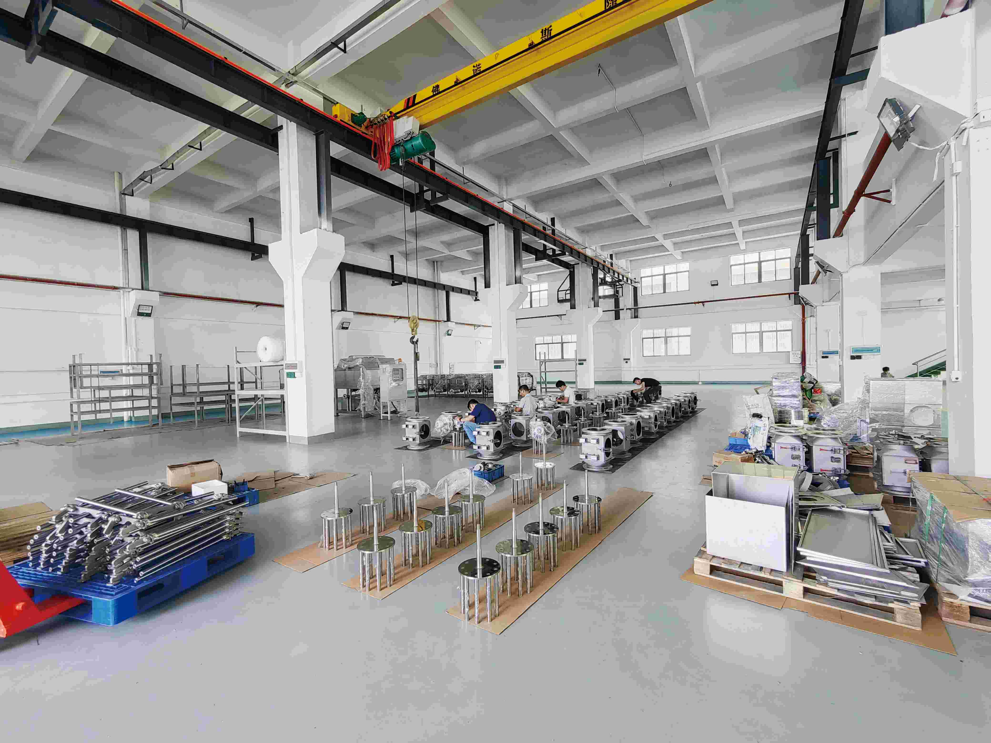 Kuinka valita oikea raudanpoistoaine kvartsihiekalle? Tässä on kaikki mitä sinun tarvitsee tietää!